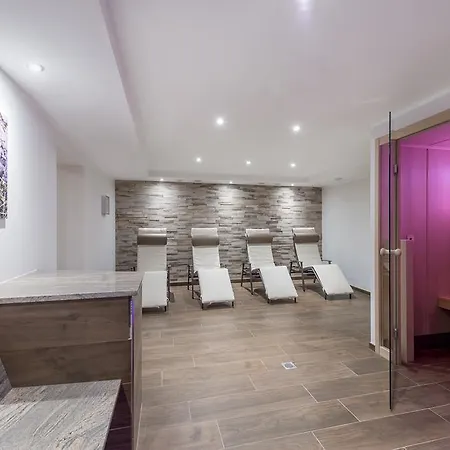 Bergfrieden 게스트하우스 3*