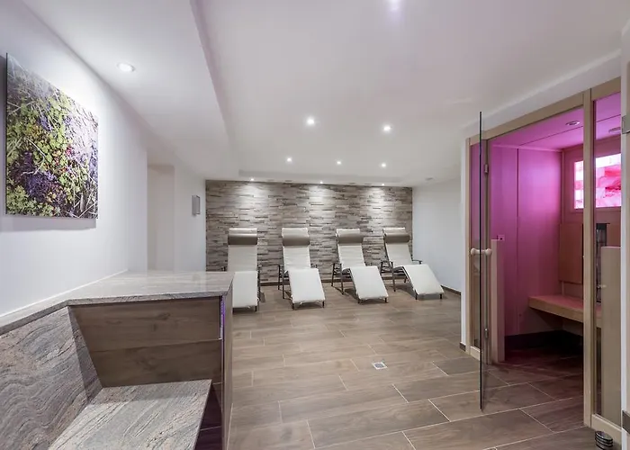 Bergfrieden Pensionat 3*