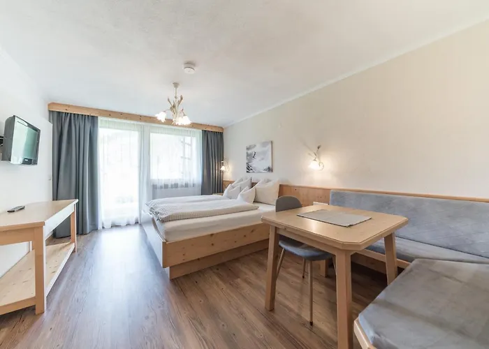 بيت ضيافة Bergfrieden