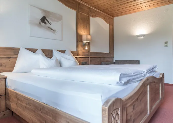 Bergfrieden Pensionat 3*