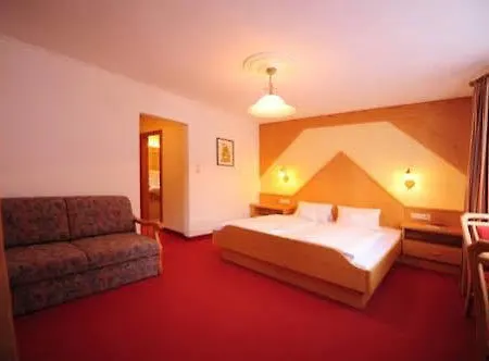 Bergfrieden 3*